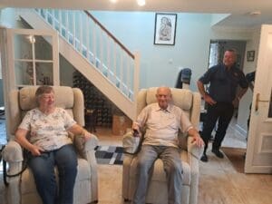 Read more about the article Double the comfort for Mr & Mrs Arnold! 🛋️✨